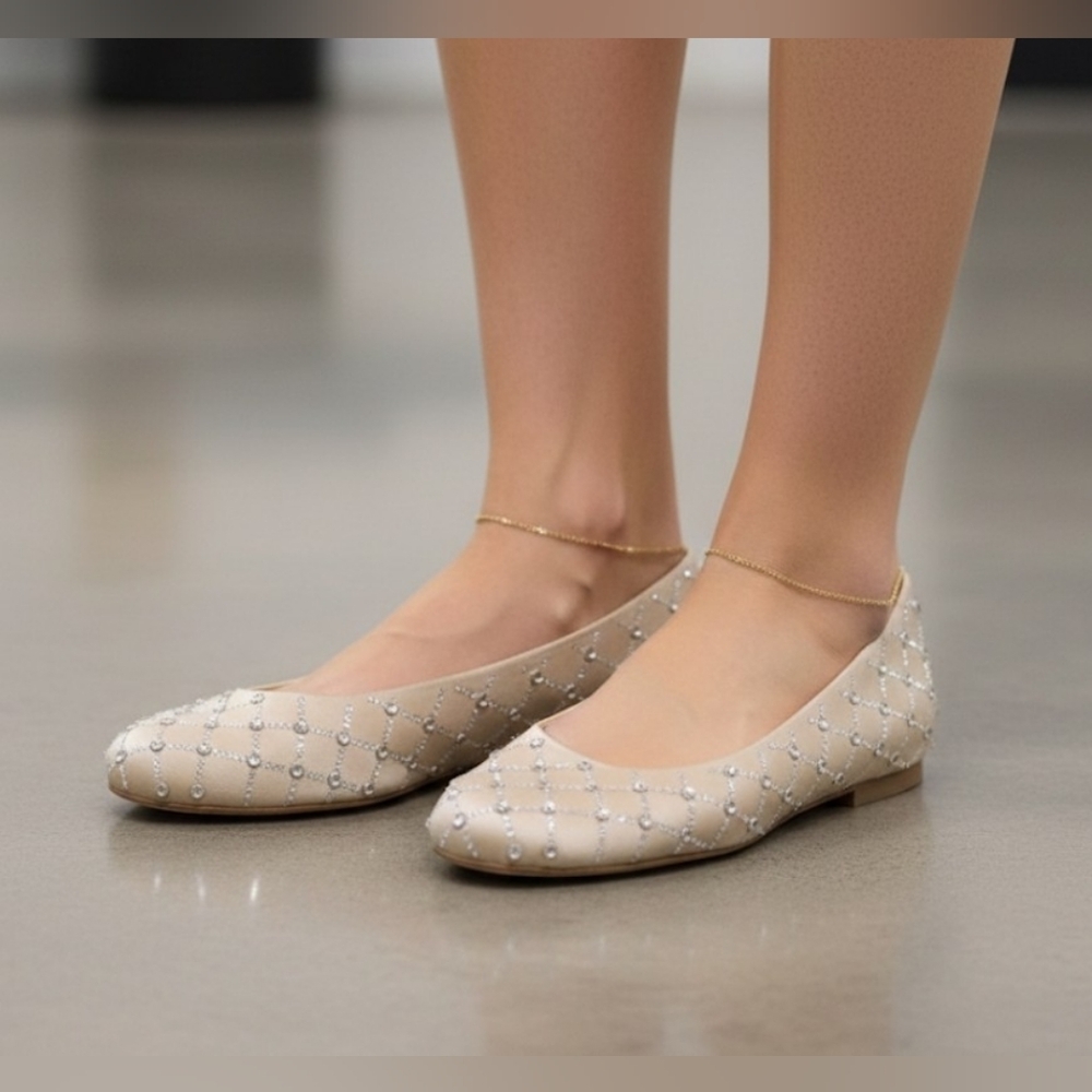 NWOB Badgley Mischka Crystal Embellished Satin Flats In Champagne Size 7 - Picture 16 of 16